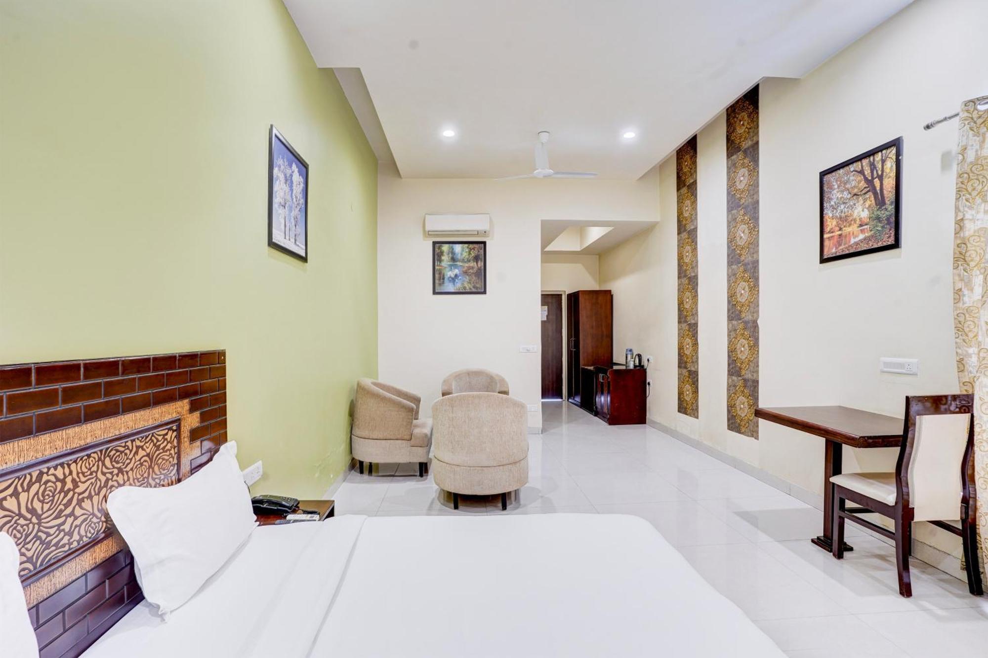 Hotel Amrit Manthan Chittorgarh Eksteriør bilde