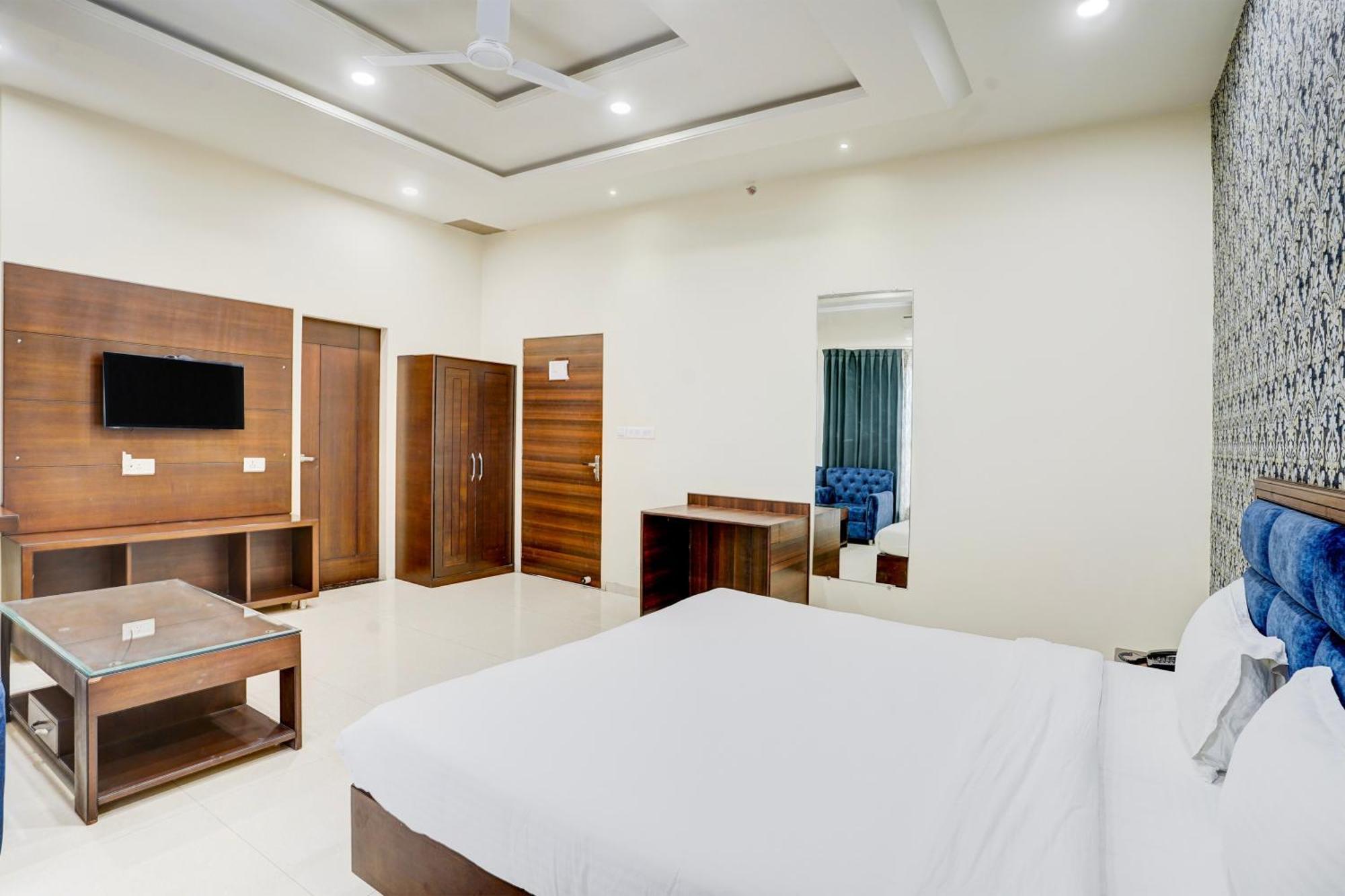 Hotel Amrit Manthan Chittorgarh Eksteriør bilde